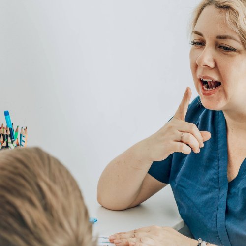 Ver mas informacion sobre Logopedia